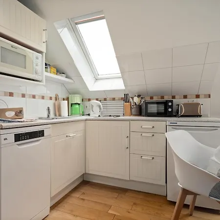 Seebusch * Schwarz (Mecklenburgische Seenplatte)